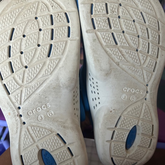 Crocs - Picture 3 of 3